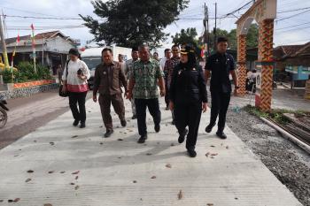 Walikota Eva Dwiana Tinjau Perbaikan Jalan Tirtayasa Sukabumi 